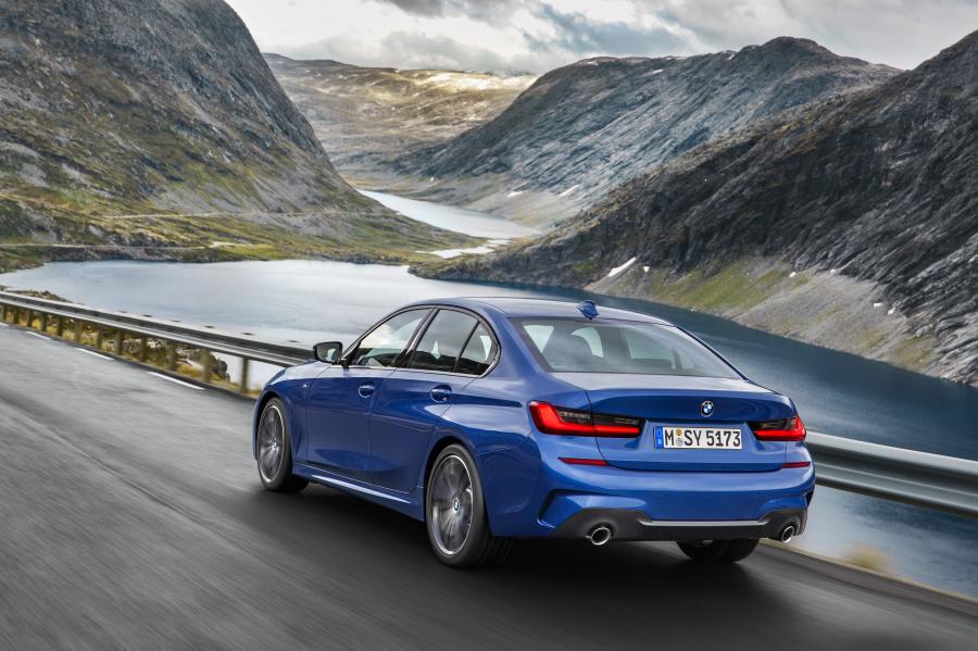  BMW 330i M Sport (G20) 2019 года  (WW) (фото 2 из 284)
